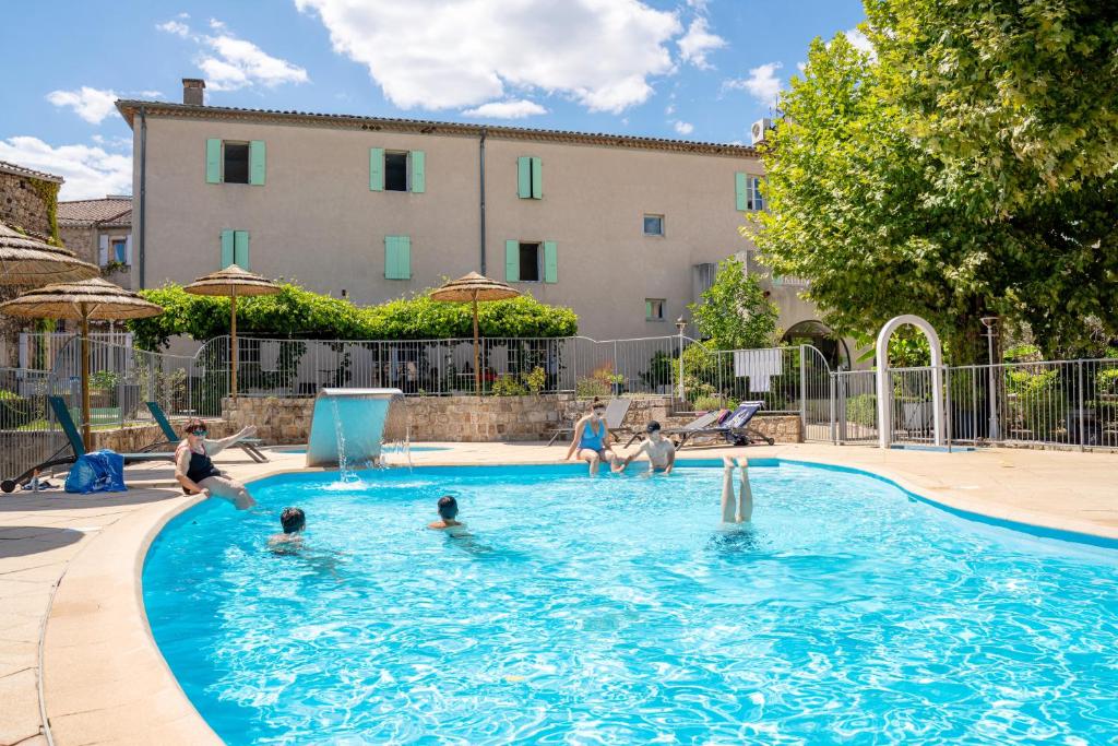 Piscina a Cap Ardèche o a prop