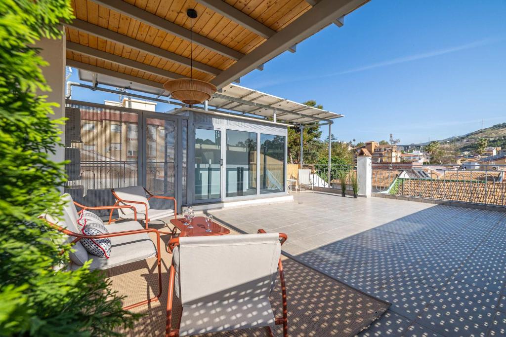 Modern 1BR Ground Floor Apart - Walk to Beach