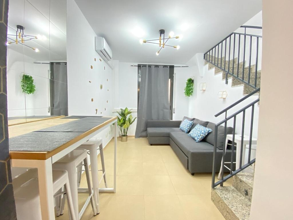 Family Apartment near Metro Blue Line - Apartment