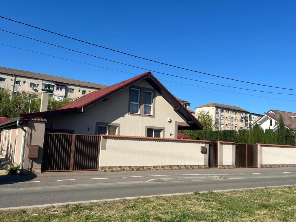 a house on the side of the road at Casa Daria Oradea in Oradea