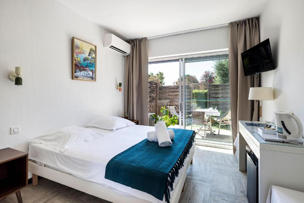 Hotel Le Golfe Bleu - Chambre Double Avec Terrasse