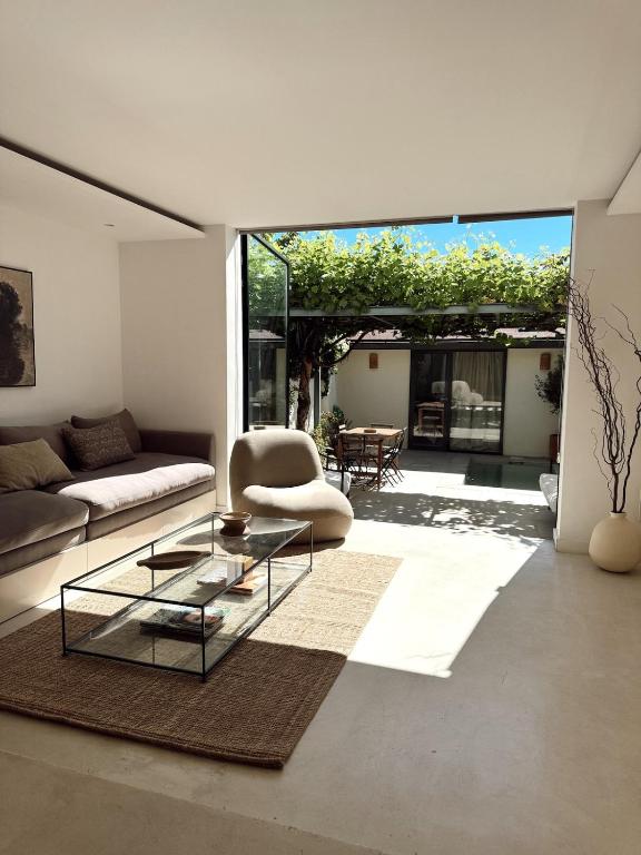 Casa con piscina privada para alquiler temporal
