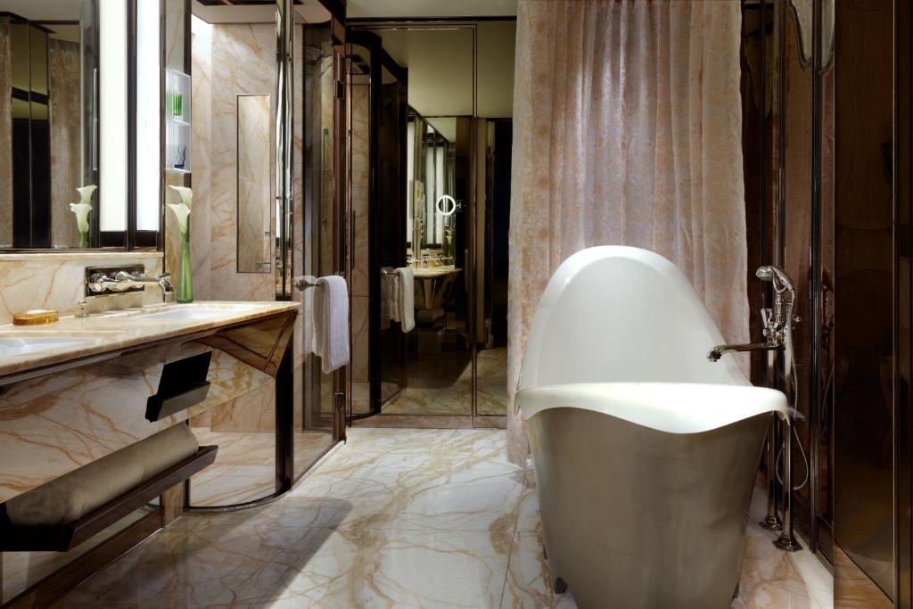 The Ritz-Carlton Shanghai, Pudong photo 5