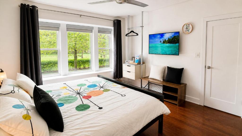 House 5863- Chicago's Premier Bed and Breakfast - Habitación King 1