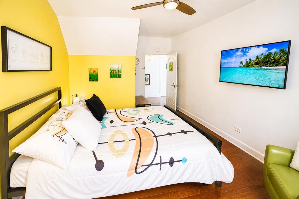 House 5863- Chicago's Premier Bed and Breakfast - Habitación Queen 2