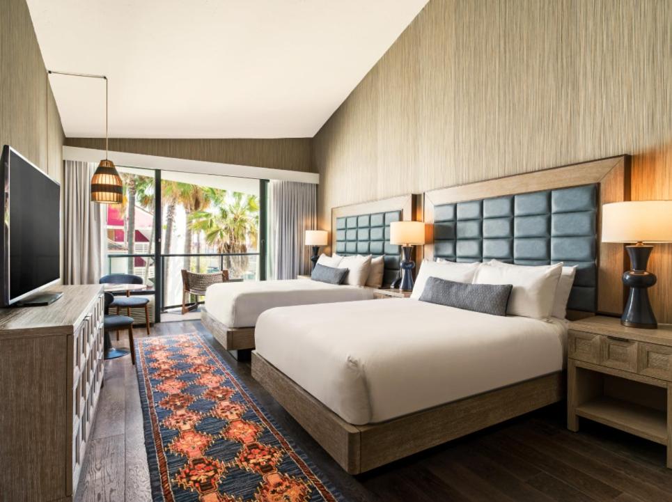Hotel Maya - a DoubleTree by Hilton Hotel - 