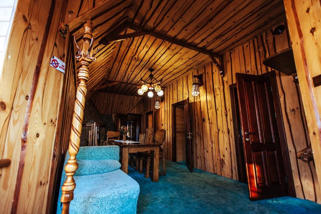 U Yaroslava Hotel - Appartamento Con 3 Camere Da Letto E Camino