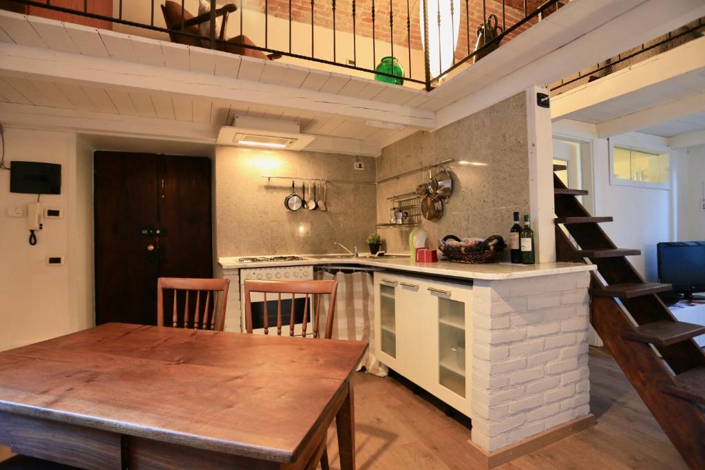 Casa Vacanze Piazza Vecchia - 17