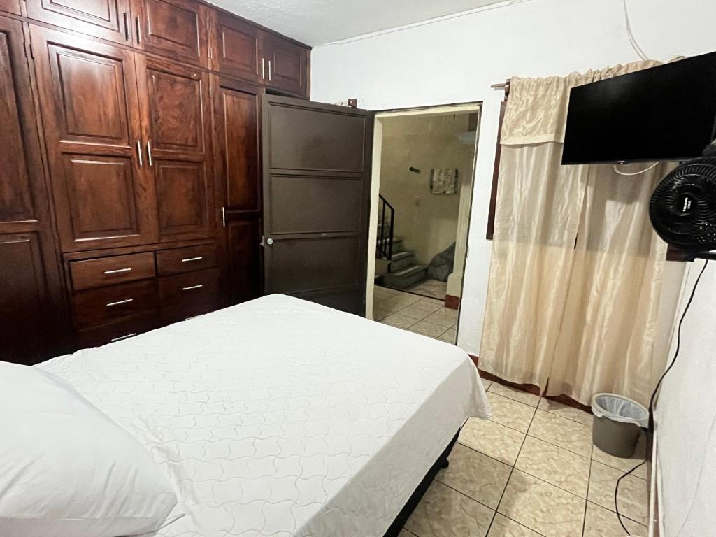 Casa Jireh Antigua photo