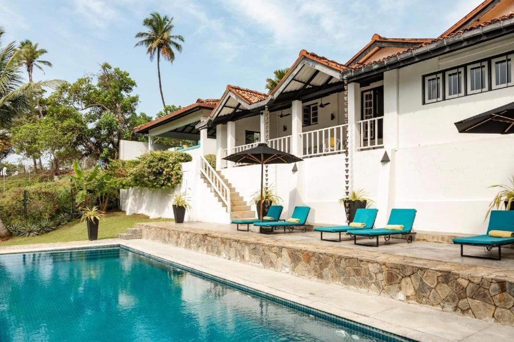 Coco Tangalla - Villa - Beach Front