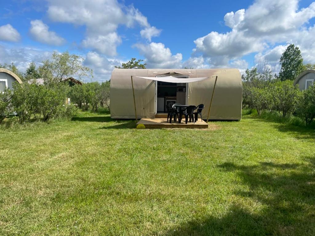 Camping Les Chagnelles - Bungalow 2 Chambres