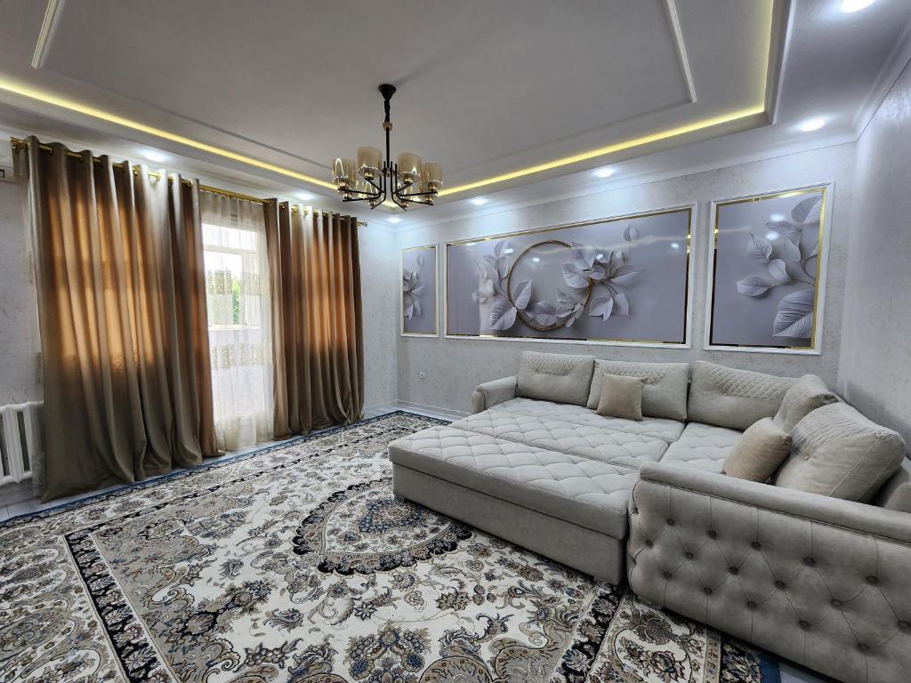 فضای داخلی APARTMENT «СЕМЬЯ» در تاشکند - تصویر ۳