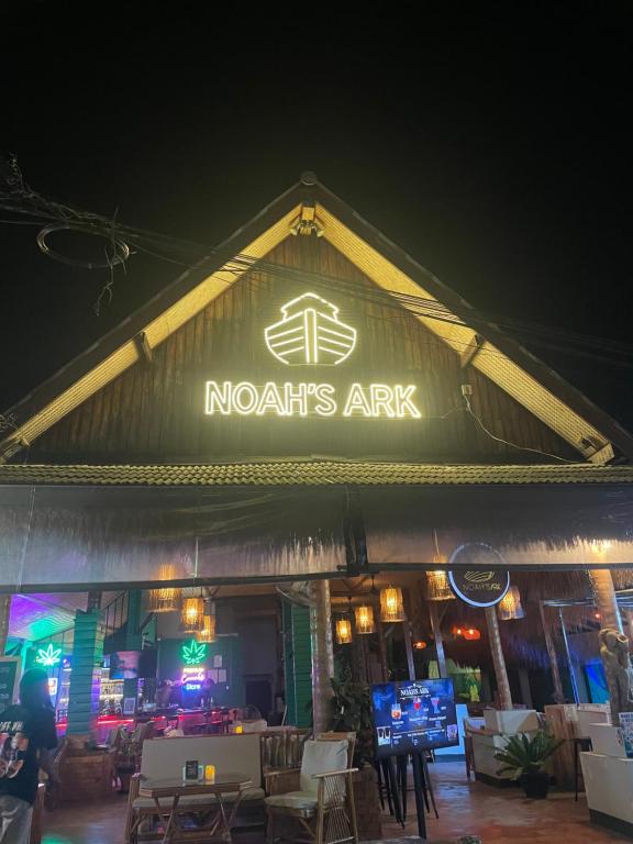 a restaurant with a sign that reads noahs ark at Noahs Ark in Lamai