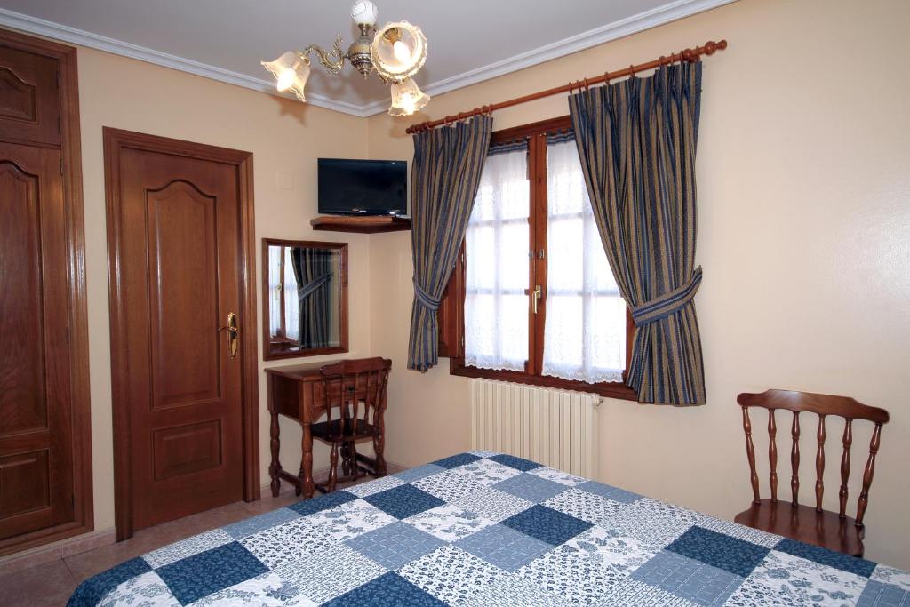 Hotel Ballarin - Queen Room