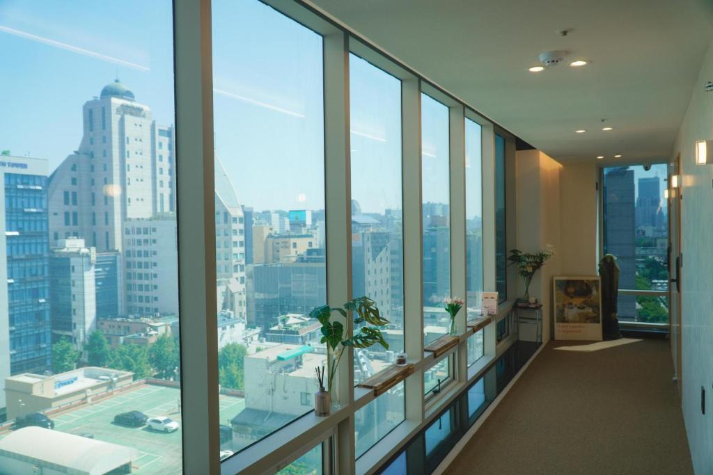 Снимка в галерията на Hotel LETS Above в Сеул