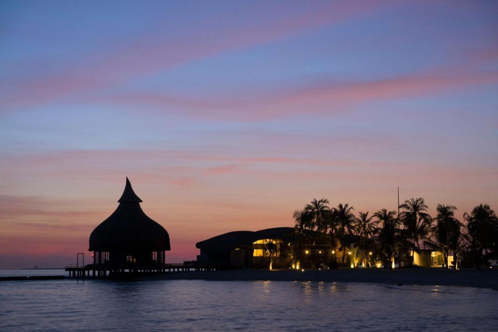 OUTRIGGER Maldives Maafushivaru Resort - View 39