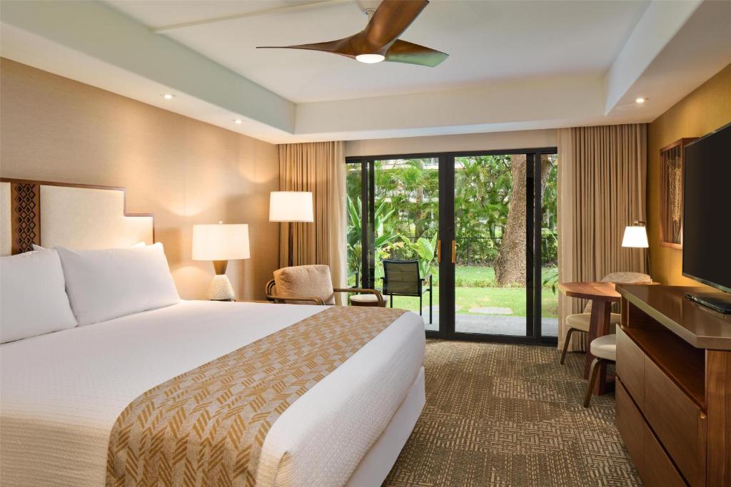 OUTRIGGER Kāʻanapali Beach Resort - 