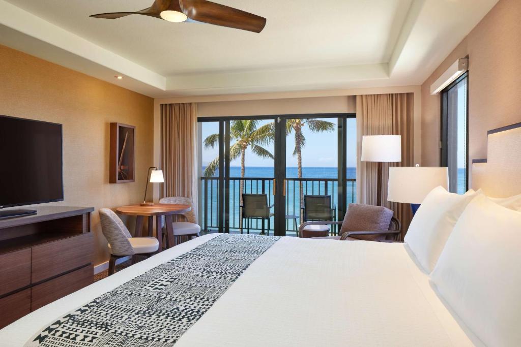 OUTRIGGER Kāʻanapali Beach Resort - 