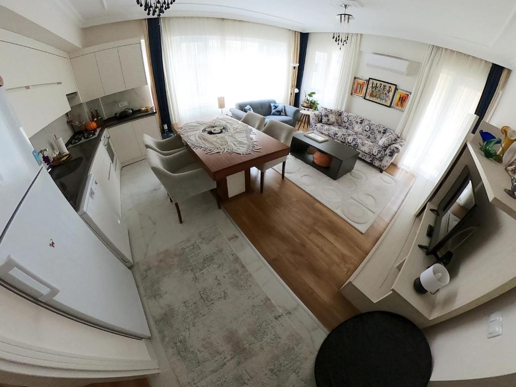 فضای داخلی Fatoş's Spacious 2BR - Old Town 5 min away در آنتالیا - تصویر ۳