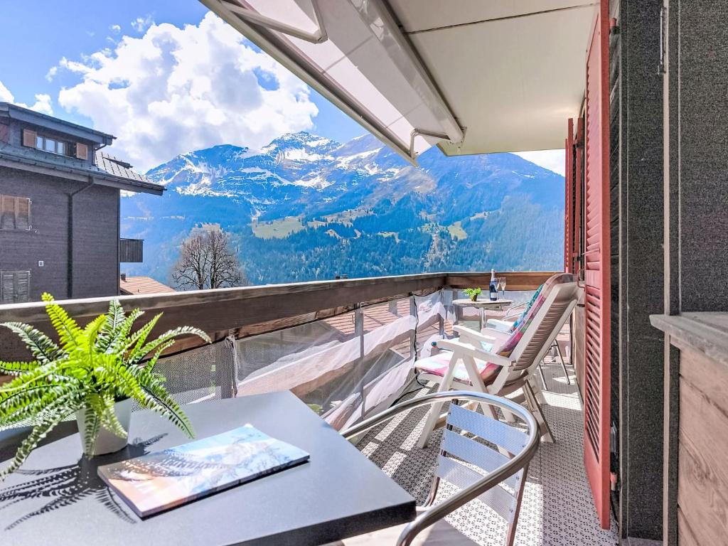 Apartment Holiday Apt- T by Interhome