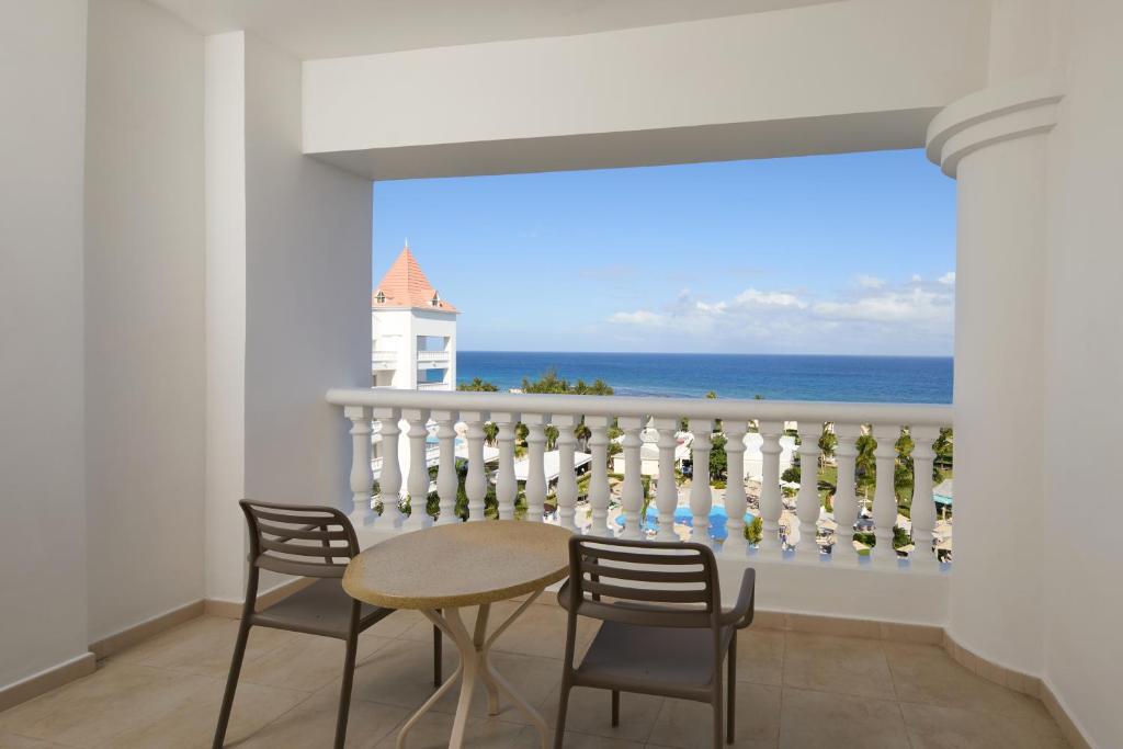 Bahia Principe Luxury Runaway Bay - Adults Only All Inclusive - 
