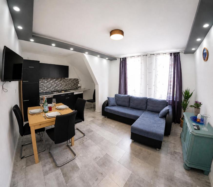 Central Apartment Hameln - Apartment With City View