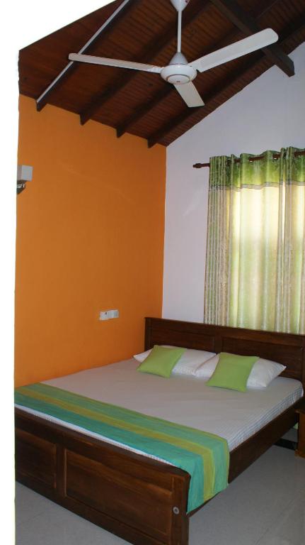 Postel nebo postele na pokoji v ubytování Bee Nest Bed & Breakfast