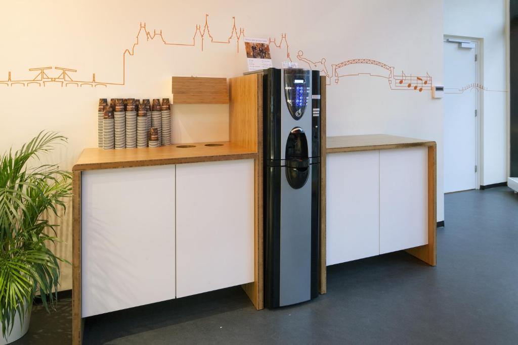 easyHotel Amsterdam Arena Boulevard - Resim 32