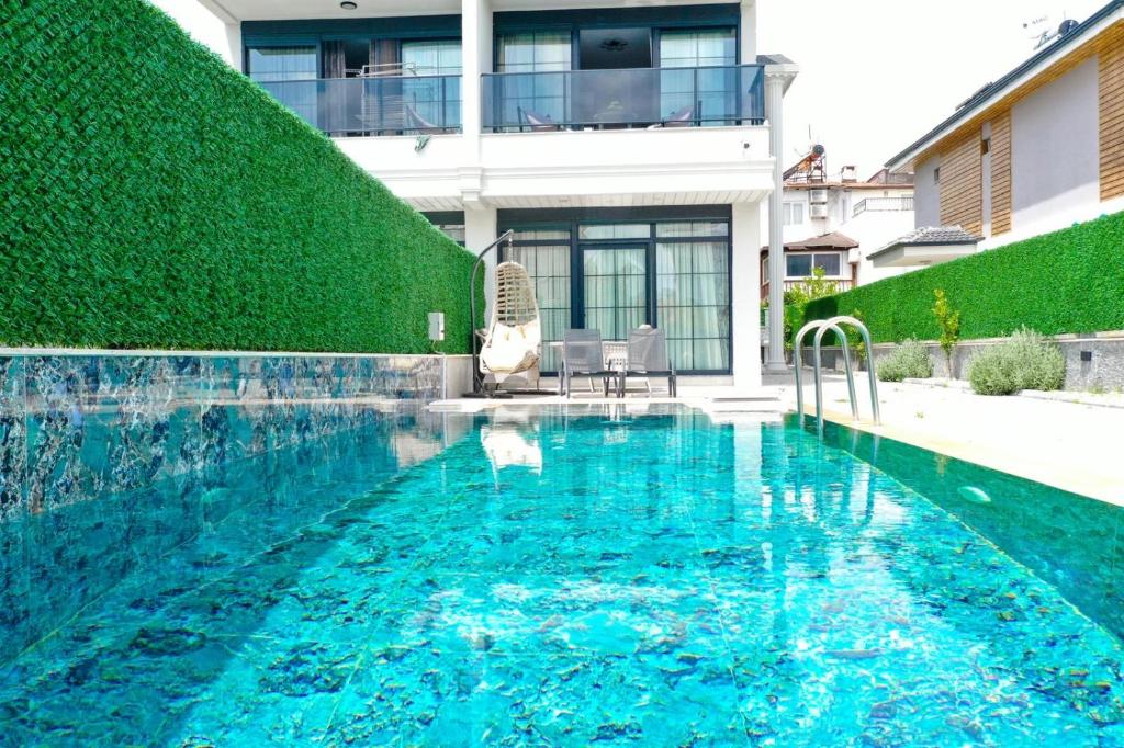 فضای داخلی Villa L Olivia 2 در آنتالیا - تصویر ۳