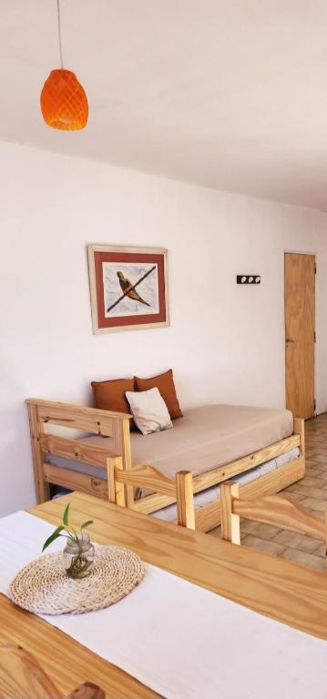 a bedroom with two bunk beds in a room at PISO UNO - Gran Living Comedor y Habitación - PET FRIENDLY - AUTO CHECK IN 24 HS - Para 4 personas - No alquilamos a Bahienses por el momento in Bahía Blanca