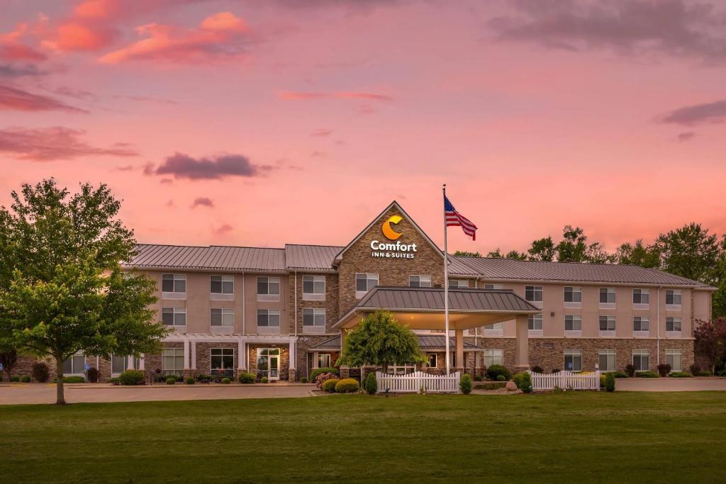 a rendering of the front of a hotel at Comfort Inn & Suites Dover in Dover