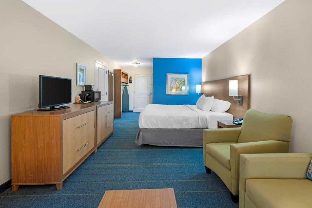 Sleep Inn & Suites Altoona North photo