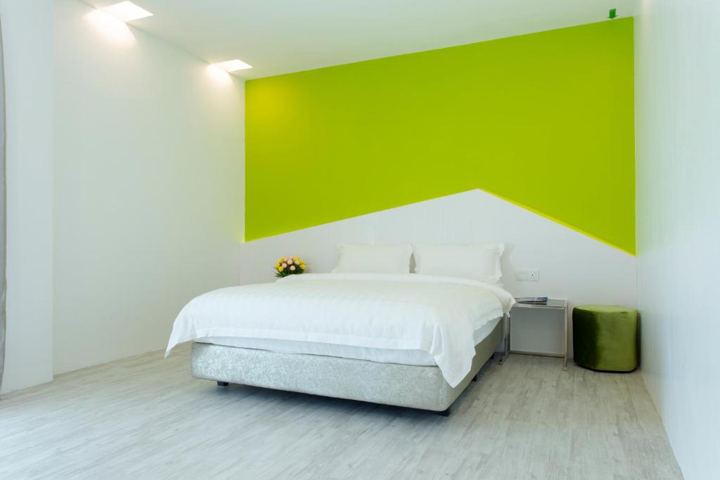 Aloha Hotel SDN BHD - Deluxe Double Room With View