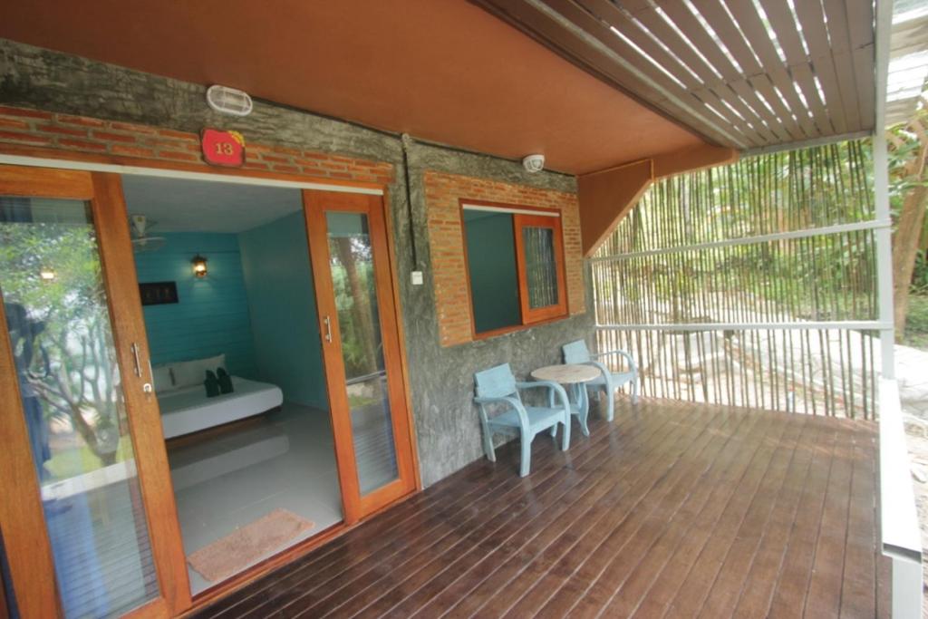 Chomjan Resort - Habitación Doble Con Balcón Y Vista Al Mar