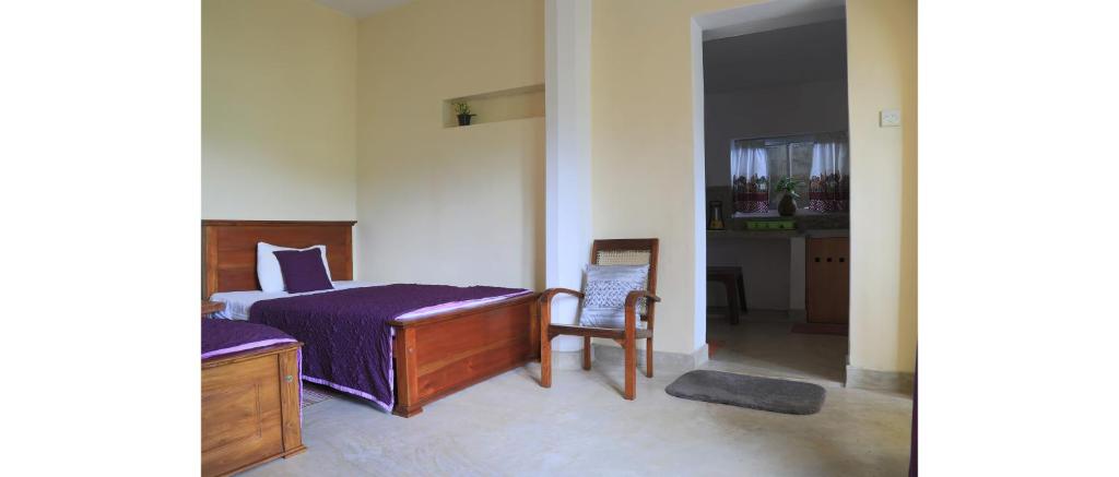 Holiday Stay Inn - 16