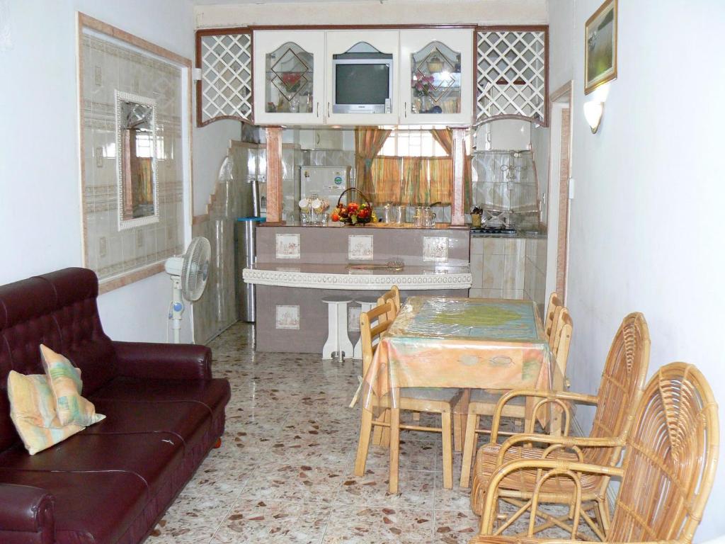 Kuchyň nebo kuchyňský kout v ubytování Apartments la Colombe