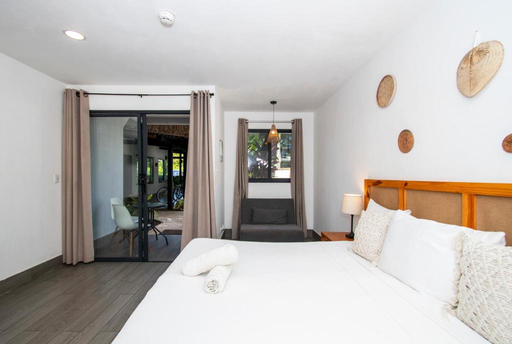 Yuli Hotel - Habitación Doble Deluxe Con Balcón