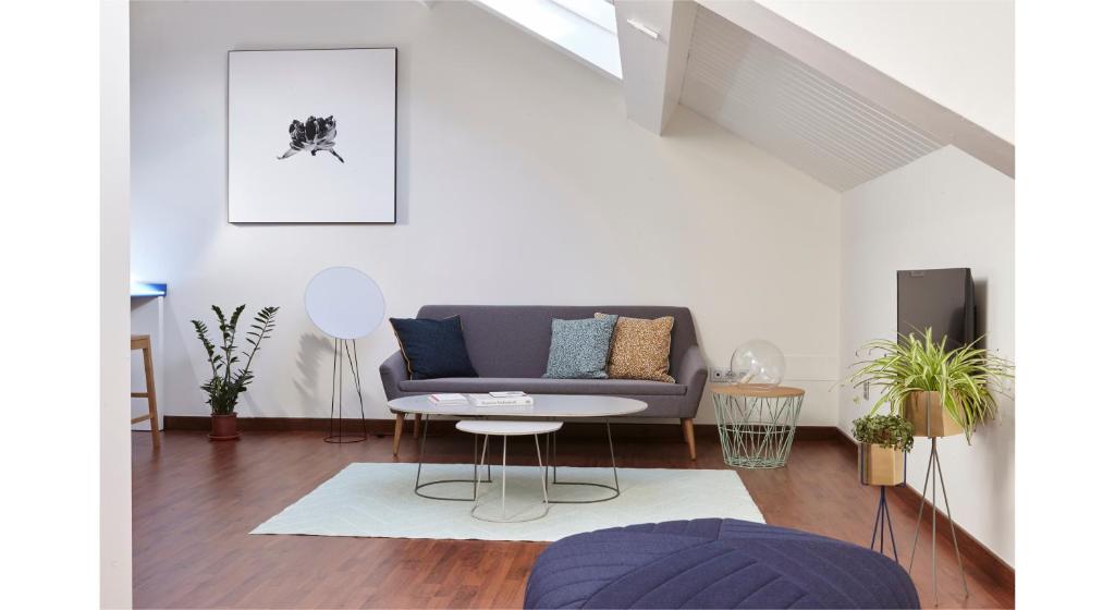 Posezení v ubytování 60 Balconies Design