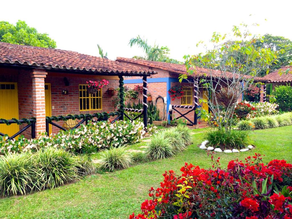 Jardí fora de Cabañas La Carolina - Mesa de Los Santos