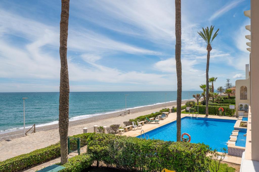 Golden Sunrise Beach Estepona Playa del Moral