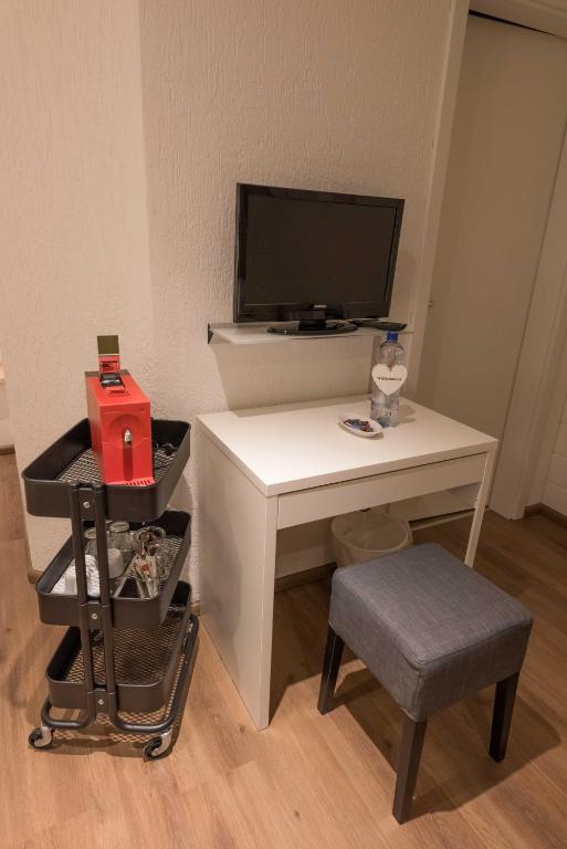 TV a/nebo společenská místnost v ubytování BnB Alpenblick