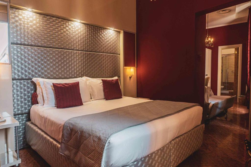 Hotel Fellini a Fontana di Trevi - Junior Suite