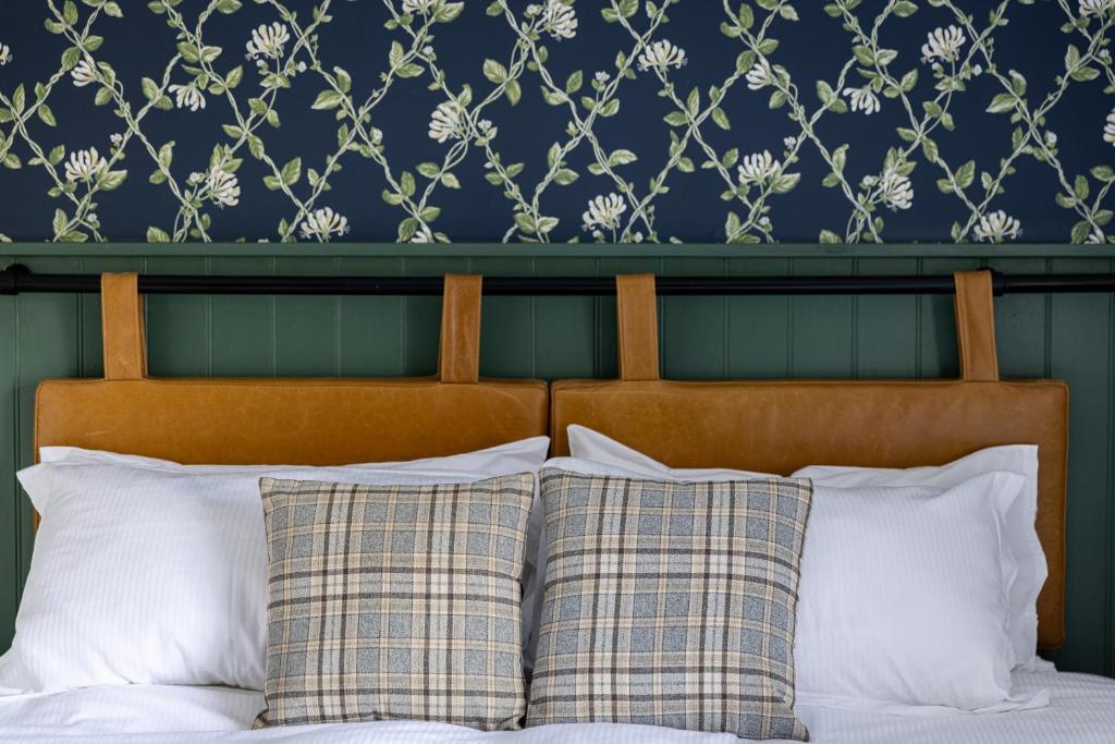 The Countryman Inn - King Room
