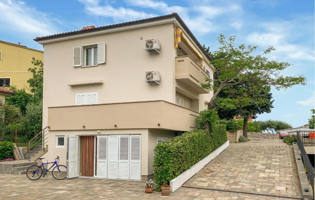 2 Bedroom Nice Apartment In Baska