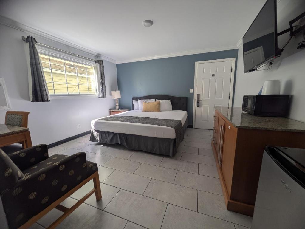 Sunrise Inn photo