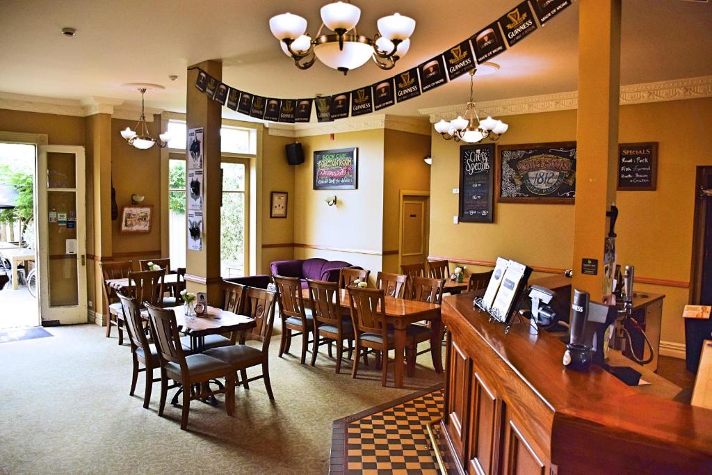 The Prince Albert Backpackers & Bar - Resim 37