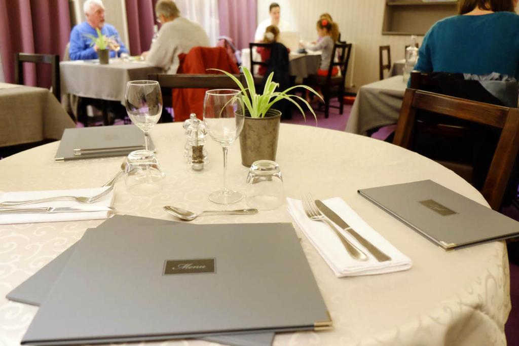 Restaurace v ubytování Hotel Spa Le Relais Des Moines