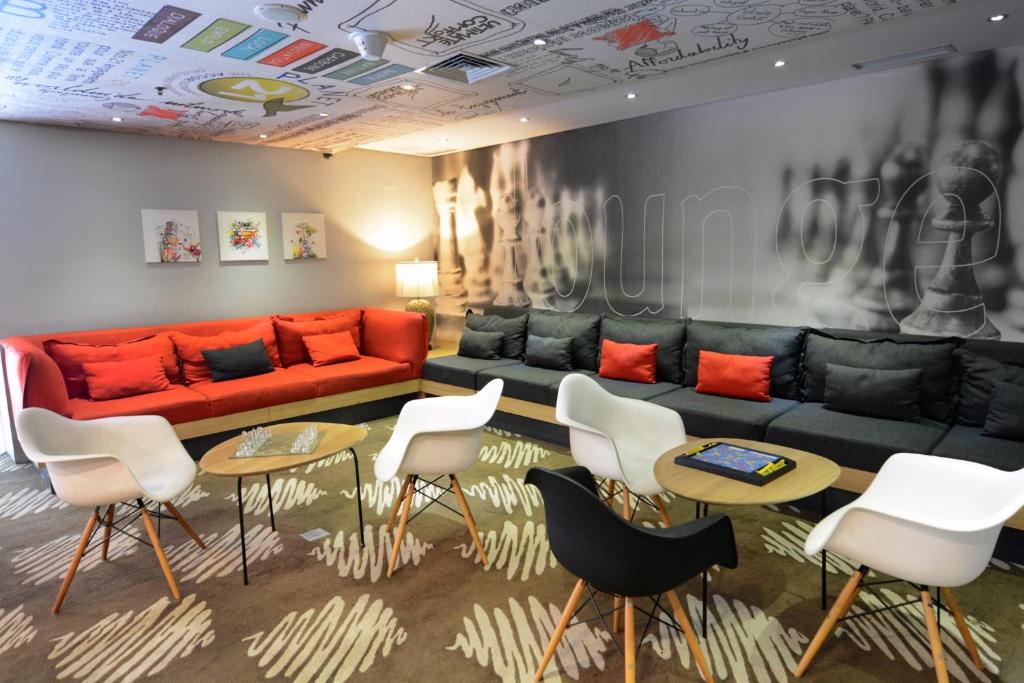 Zona d'estar a Ibis Gading Serpong
