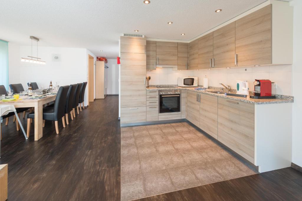 Η κουζίνα ή μικρή κουζίνα στο AZapartments Clarino