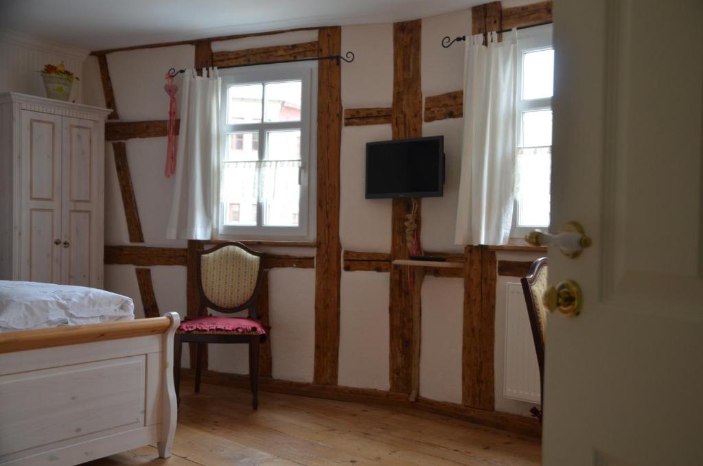 Hotel & Café Mohrenbrunnen - Triple Chambre